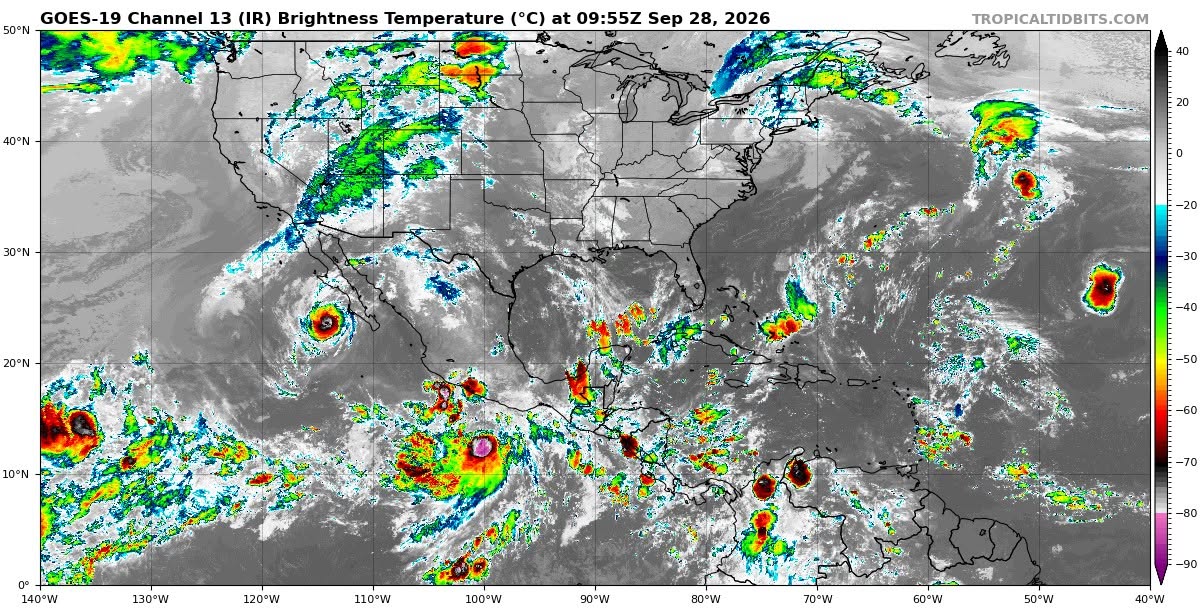 El ambiente será caluroso a muy caluroso, cielo medio nublado a nublado con lluvias fuertes acompañadas con descargas eléctricas en Campeche (suroeste), Yucatán (este) y Quintana Roo (norte).