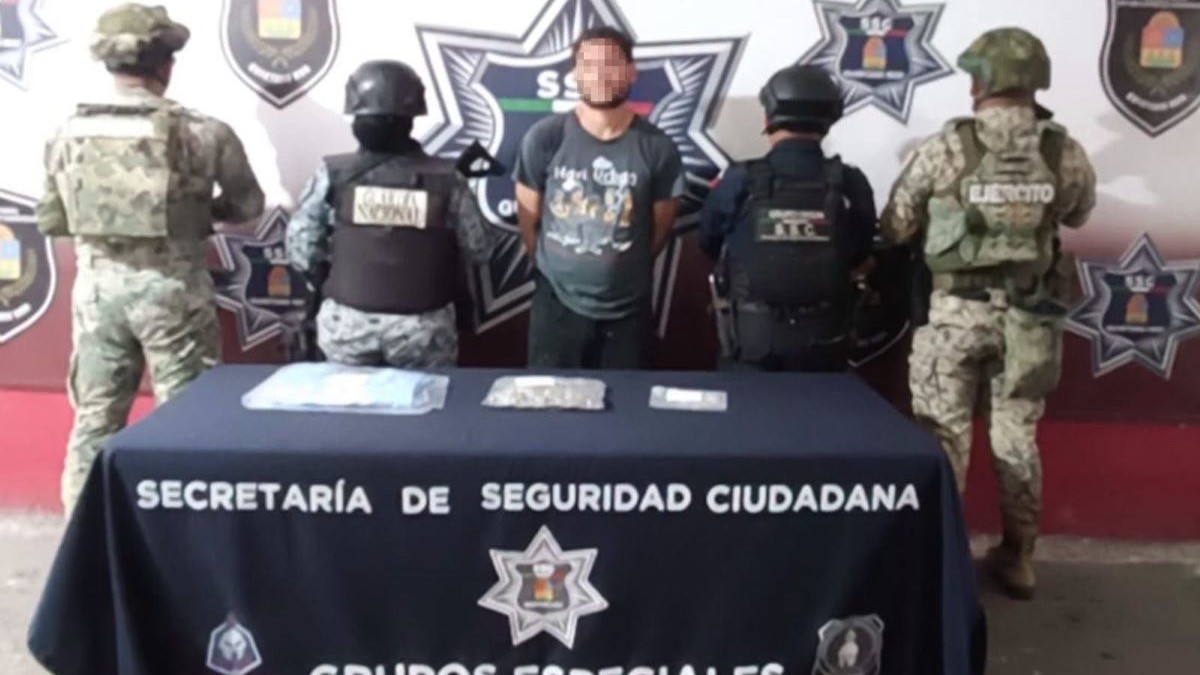 Cubano es detenido con 82 bolsitas de presuntos enervantes en Cancún