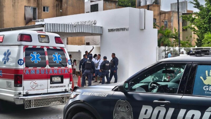 Desalojan primaria en Playa del Carmen por fuga de gas en una vivienda aledaña