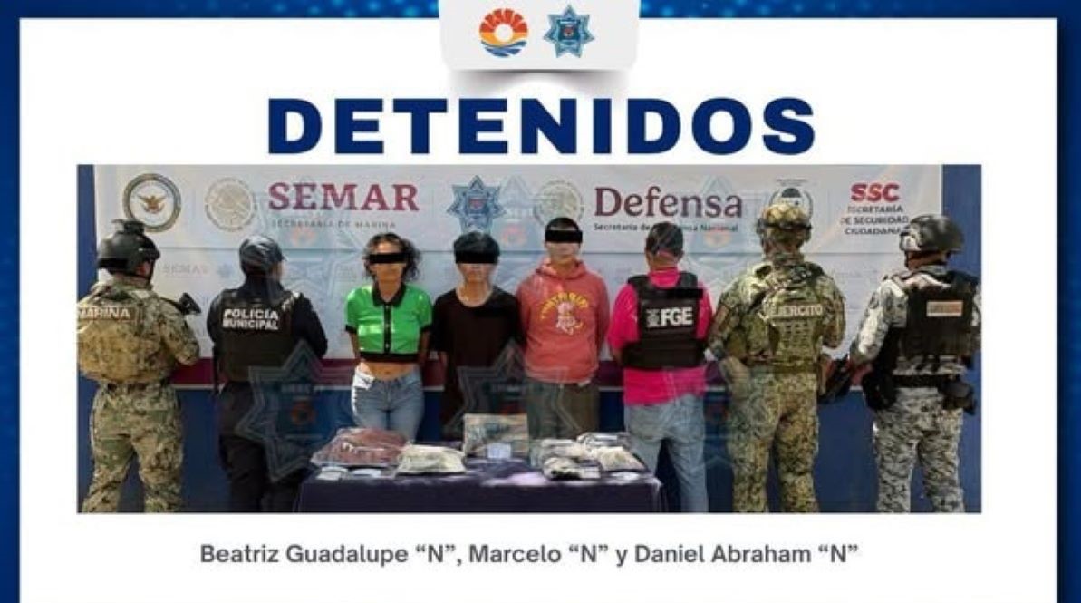 Aprehenden a tres personas con presuntas drogas y un arma en la Supermanzana 260 de Cancún