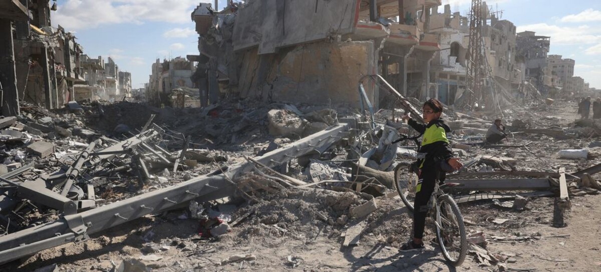 Genocidio. Bombardeos en la ciudad de Gaza, exterminio de la población palestina.