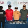 Detienen a dos hombres y una mujer por presuntos delitos contra la salud en la Supermanzana 105