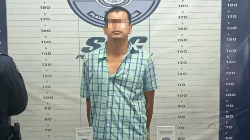 Detienen a un hombre con arma y posibles drogas en la colonia Bellavista de Playa del Carmen