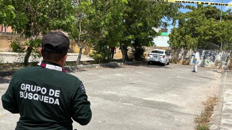 Hallan taxi abandonado, era conducido por probable víctima