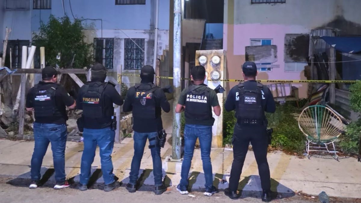 Tres cateos en Playa del Carmen y Cancún dejan una detenida y posibles drogas aseguradas