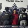 Arrestan a hombre con presunta droga y cartuchos calibre .9 milímetros en Cancún.