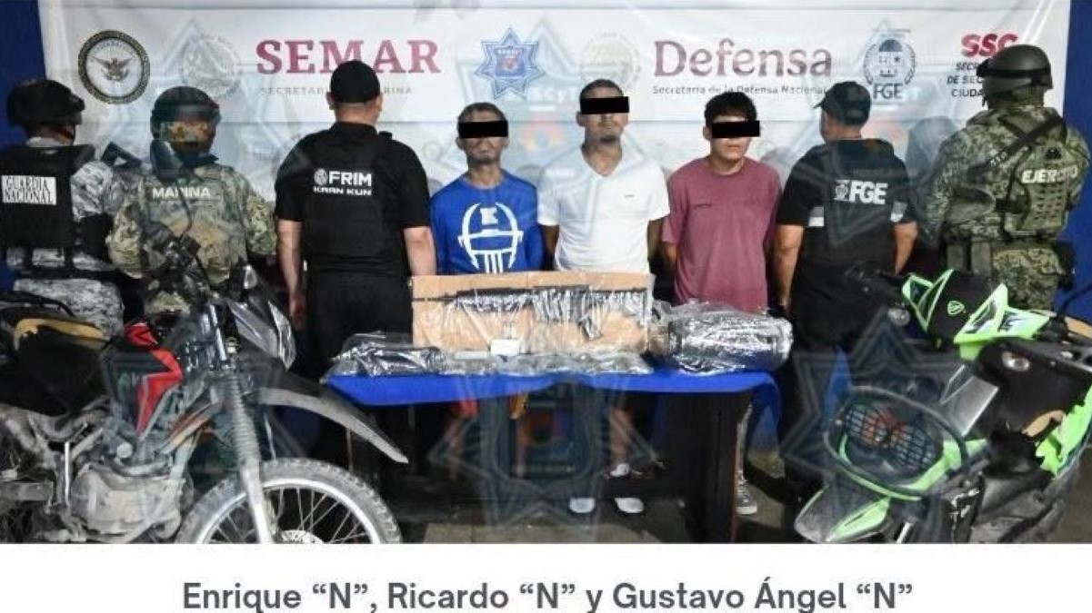 Tres detenidos en la Supermanzana 249 de Cancún; tenían dos motocicletas con reporte de robo