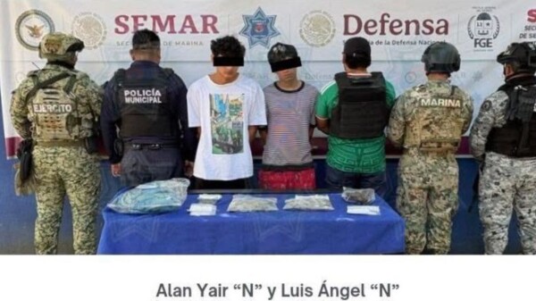 Detienen a dos jóvenes por presunto narcomenudeo en el fraccionamiento Prado Norte de Cancún