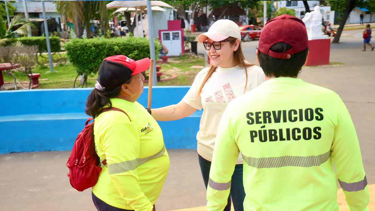 Gobierno de Isla Mujeres refuerza servicios de limpieza por festividades de Día de Muertos