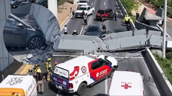 Puente peatonal aplasta a vehículo en Monterrey