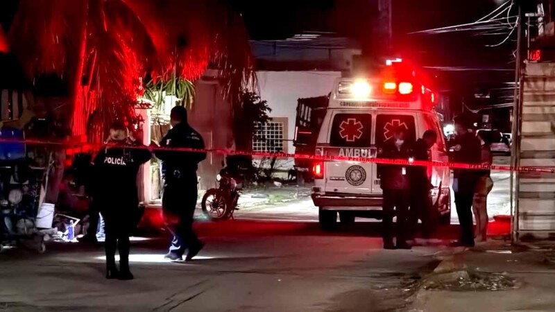 Sujetos armados asesinan a un hombre y balean a su perro en Cancún