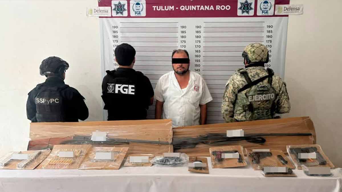 Detienen a hombre con presunta droga y armas de fuego en la carretera Tulum-Cobá