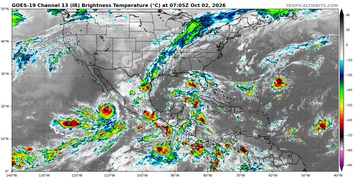 Cielo medio nublado a nublado en el transcurso del día, con lluvias puntuales intensas en Campeche (norte, centro y sur), así como lluvias muy fuertes en Yucatán (norte y sur) y Quintana Roo (norte, centro y sur); todas con descargas eléctricas.