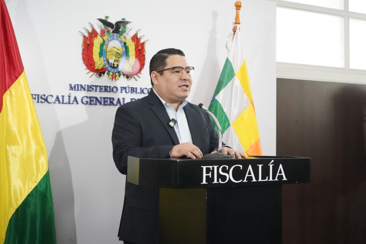 Detienen en Bolivia a fiscal que investigaba a Cerimedo