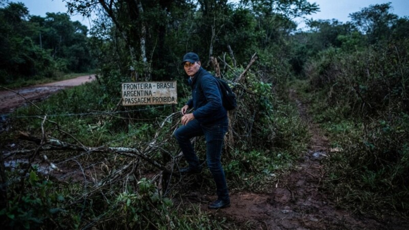 Flávio Bolsonaro huye de Brasil rumbo a EU