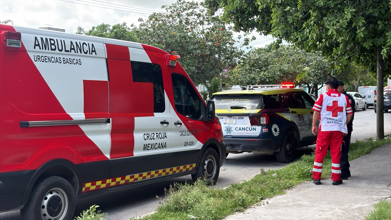 Reportan a una persona golpeada en la avenida Leona Vicario de Cancún