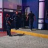 Hallan a tres trabajadores amarrados tras presunto intento de robo a empresa cervecera en Cancún