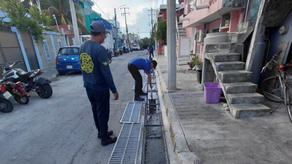 Gobierno de Isla Mujeres refuerza acciones preventivas ante posibles lluvias asociadas a 'Isaías'