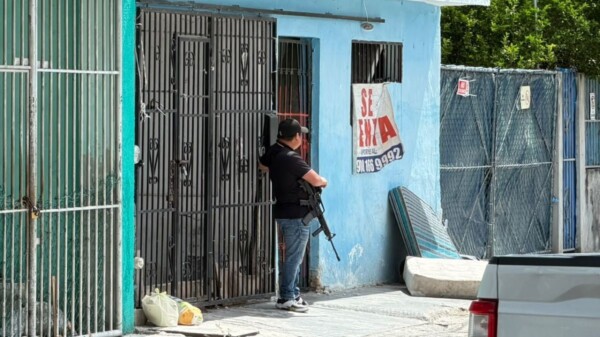 Catean un domicilio de la Supermanzana 70 de Cancún por una investigación de homicidio