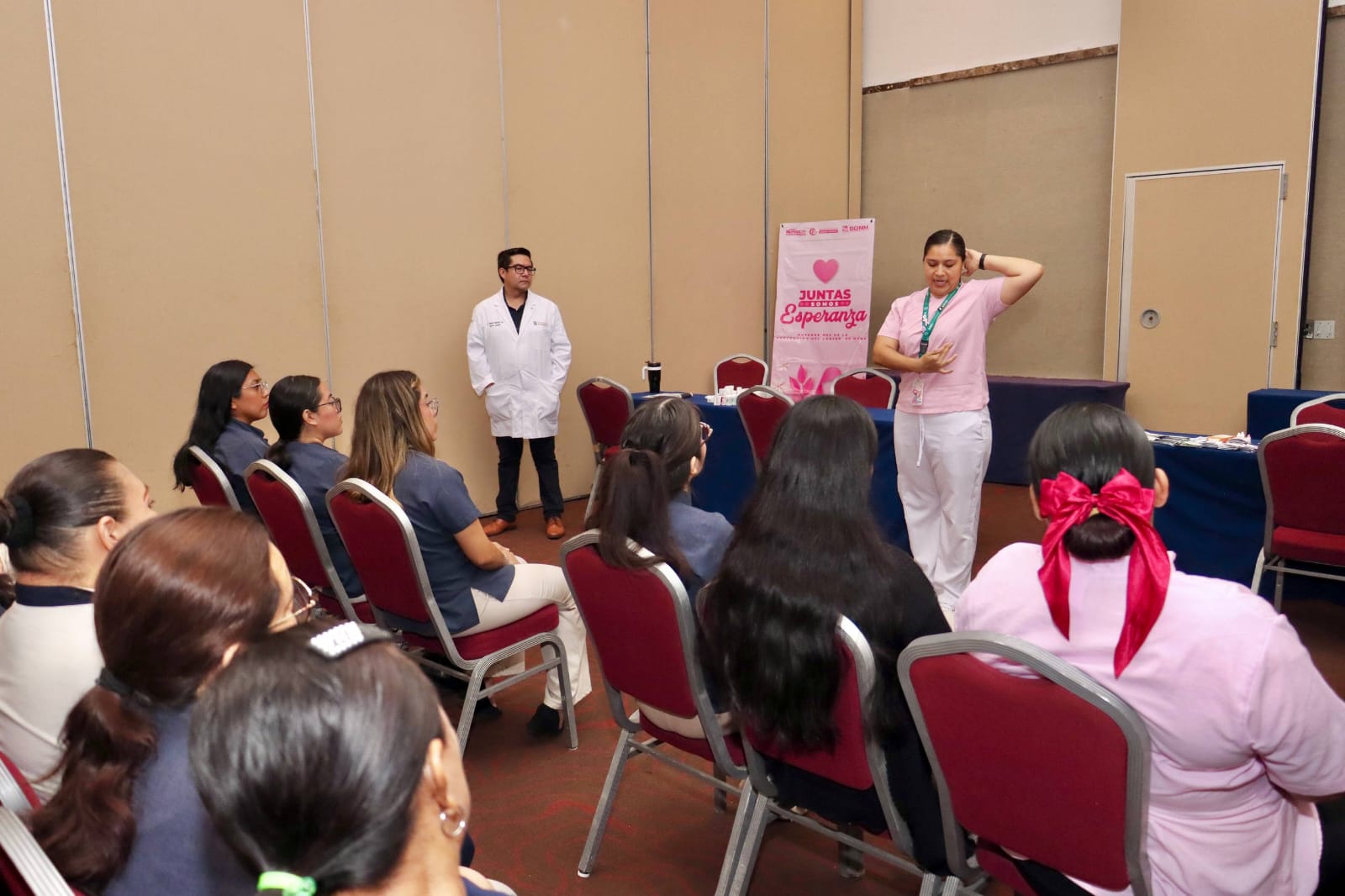 Llevamos jornadas de salud a nuestra mujeres del sector turístico: Blanca Merari. Más de 80 mujeres de los hoteles El Cid y Dreams Jade participaron en pláticas de prevención de cáncer de mama y recibieron servicios de salud.