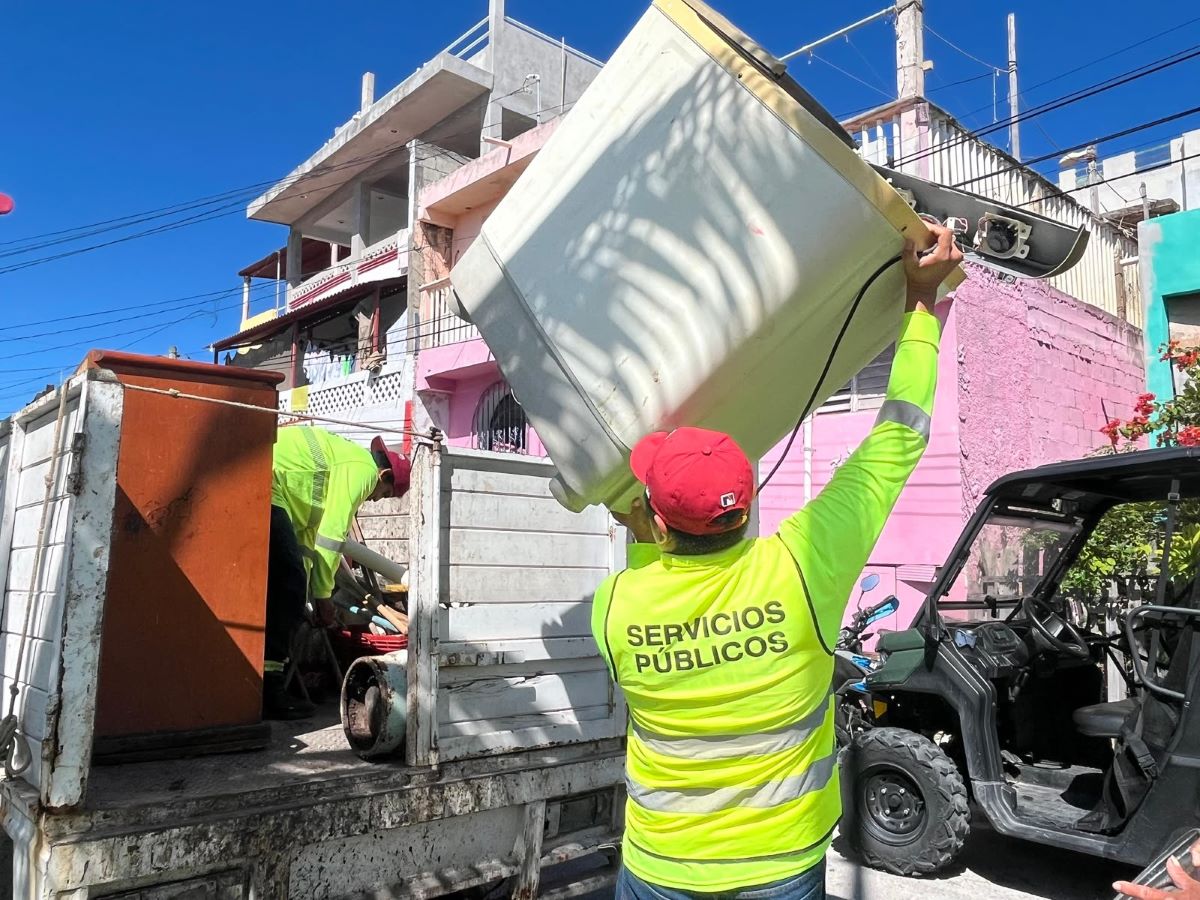 Gobierno de Isla Mujeres continúa con jornadas de descacharrización gratuitas