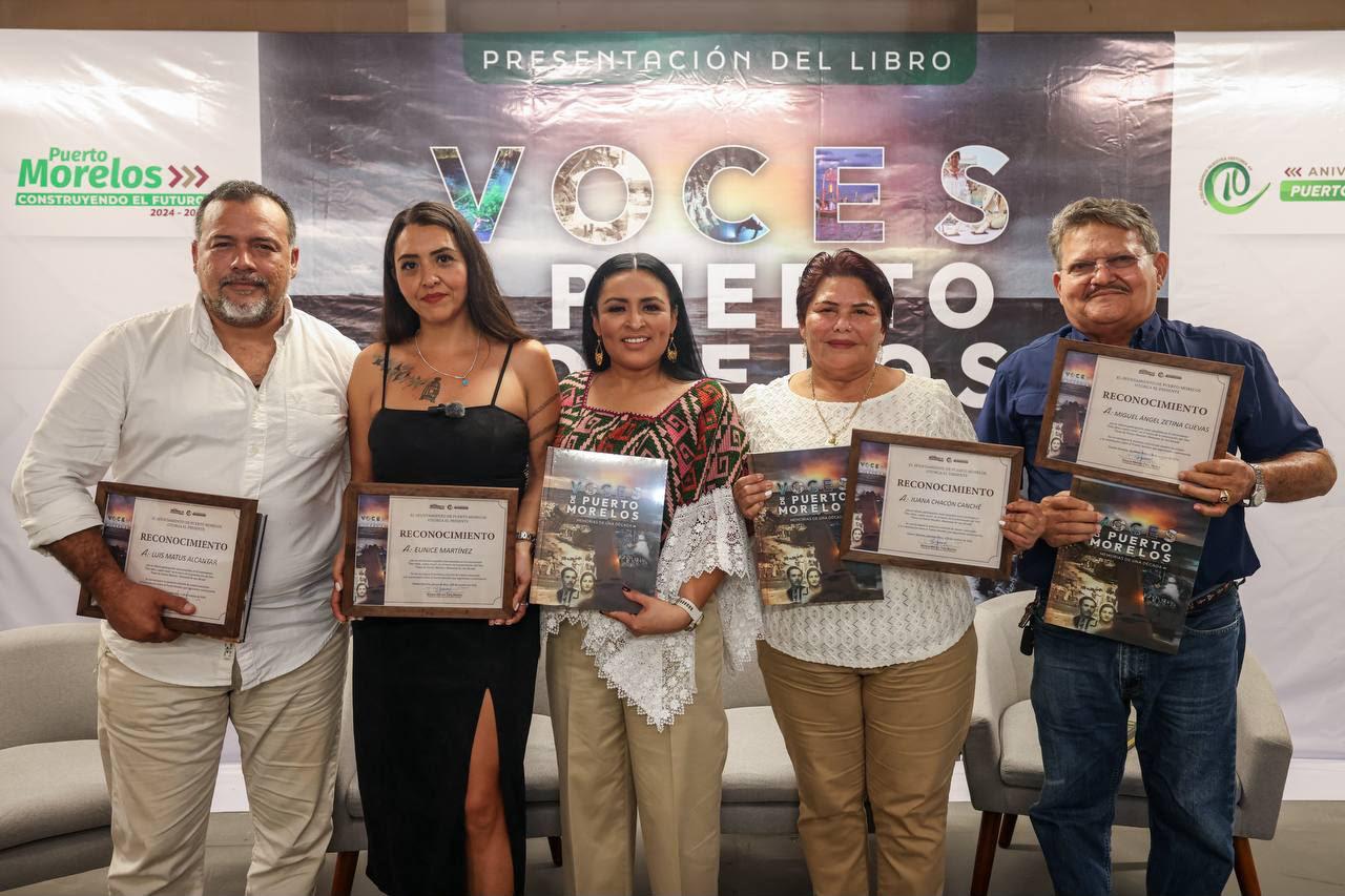 Presentamos con orgullo 'Voces de Puerto Morelos: Memorias de una década', un libro que reúne la historia de nuestro municipio a través de su gente: Blanca Merari. En el marco del décimo aniversario, la obra recupera testimonios de familias fundadoras y de protagonistas de la vida política, social y económica del municipio.