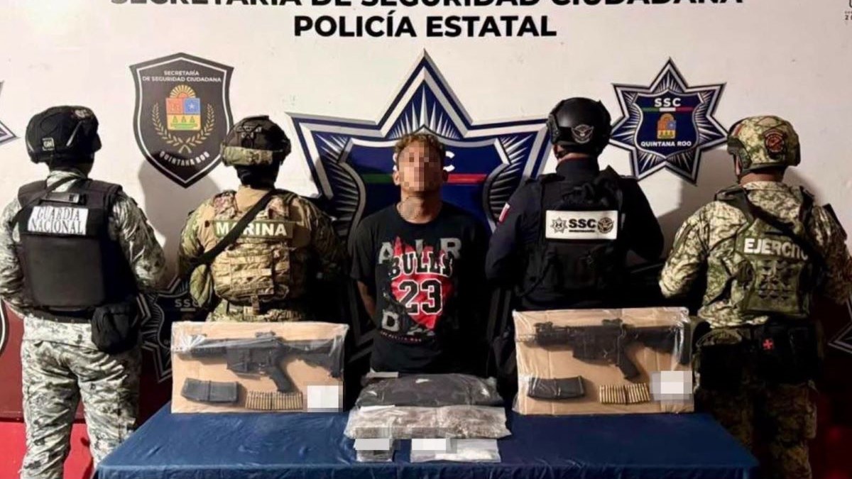 Captura  en Cancún a Carlos Augusto “N”, alias “Cuxo” o “Charly”; le aseguran armas y presuntas drogas