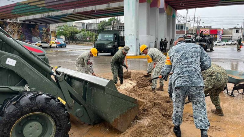 La Defensa moviliza personal y suministros ante el avance del huracán Simón