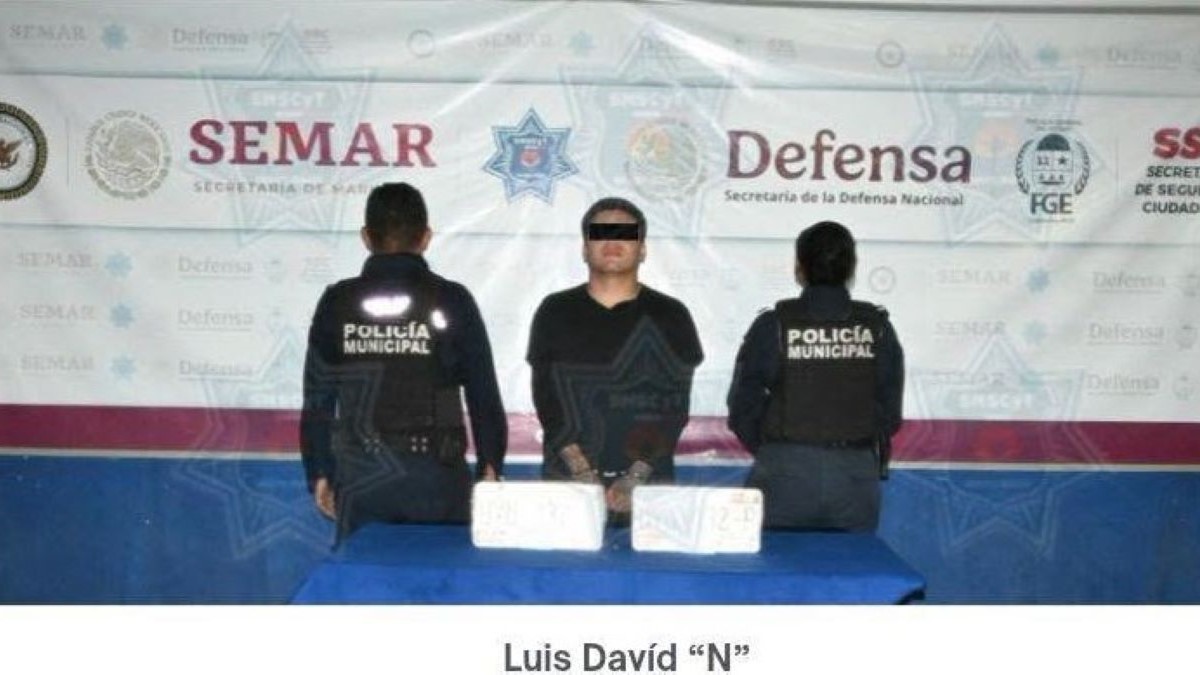 Arrestan a hombre que conducía un BMW con placas de otra unidad en Cancún
