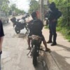 Detienen a un hombre y recuperan motocicleta con reporte de robo en Isla Mujeres