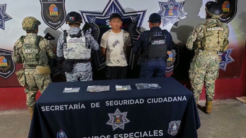 Aprehenden a sujeto con presuntas drogas en isla Holbox