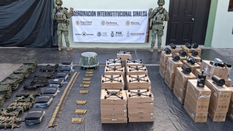 Autoridades aseguran 48 drones y desmantelan laboratorio de drogas en Sinaloa