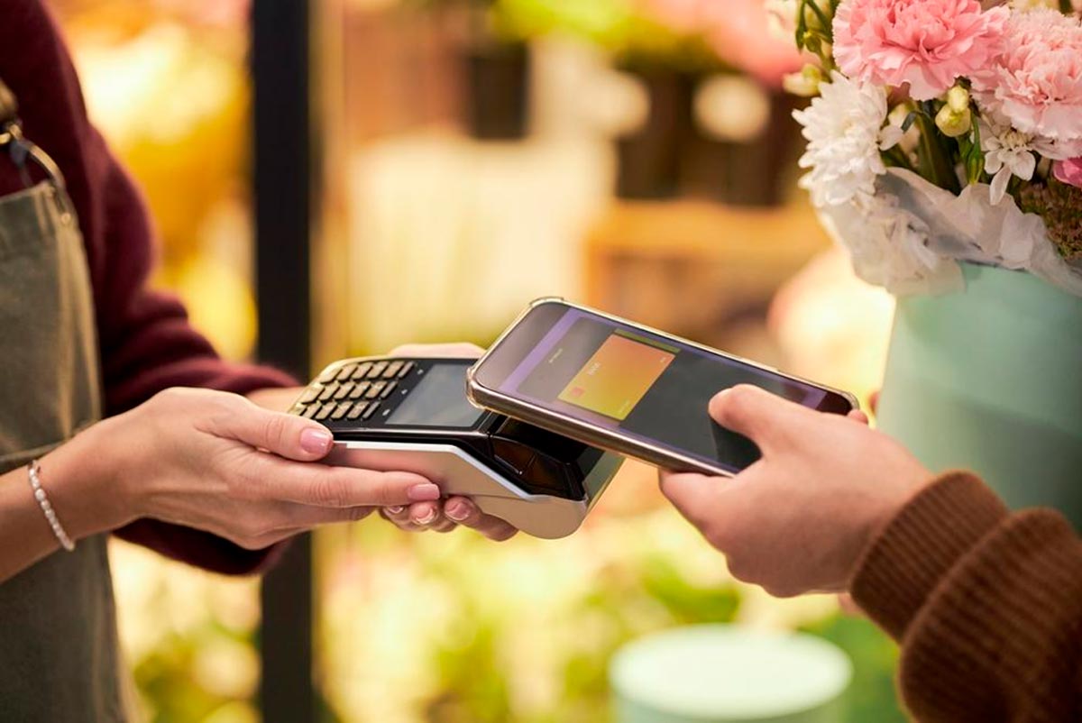 Cómo pagar con NFC y qué otras opciones existen desde el celular
